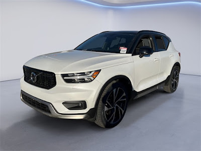 2020 Volvo XC40