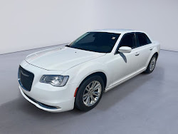 2017 Chrysler 300 Limited