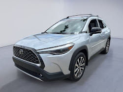 2025 Toyota Corolla Cross XLE