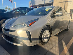 2022 Toyota Prius LE