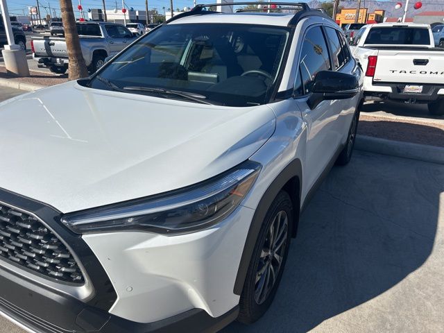 2025 Toyota Corolla Cross XLE