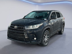 2017 Toyota Highlander SE