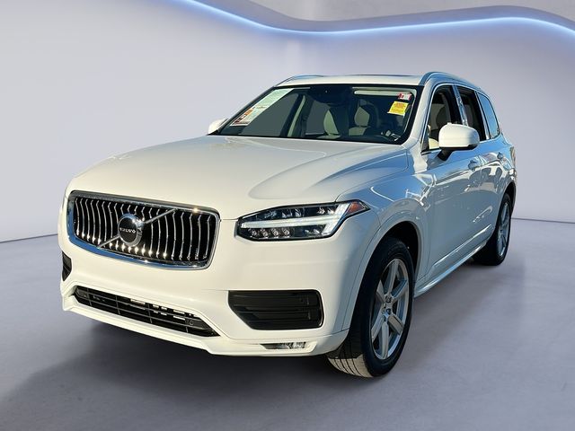 2022 Volvo XC90 T5 Momentum