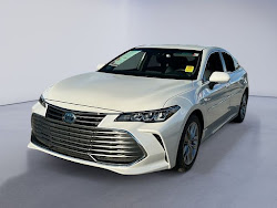 2021 Toyota Avalon Hybrid XLE Plus