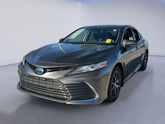 2024 Toyota Camry Hybrid XLE