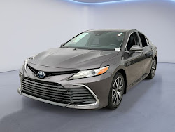 2024 Toyota Camry Hybrid XLE