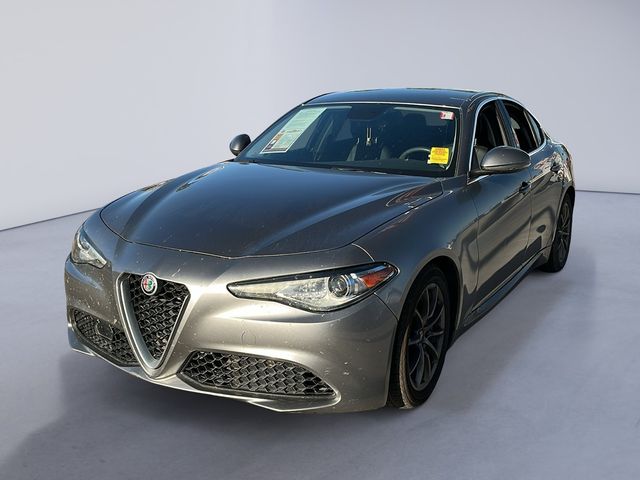 2018 Alfa Romeo Giulia Base