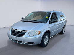 2006 Chrysler Town & Country LX