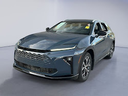 2025 Toyota Crown Signia XLE