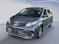 2020 Toyota Sienna XLE