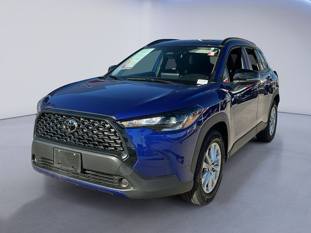 2025 Toyota Corolla Cross LE