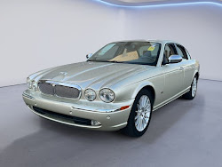 2007 Jaguar XJ8 Base