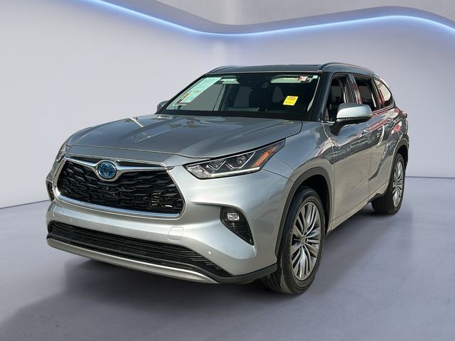 2024 Toyota Highlander Hybrid Platinum