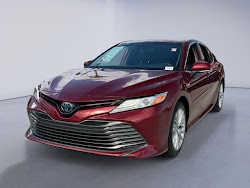 2019 Toyota Camry Hybrid XLE