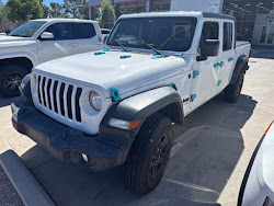 2022 Jeep Gladiator Sport